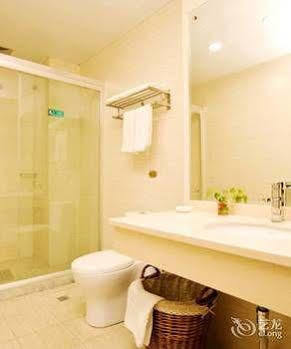 Hangzhou Ruiqi International Hotel Bagian luar foto